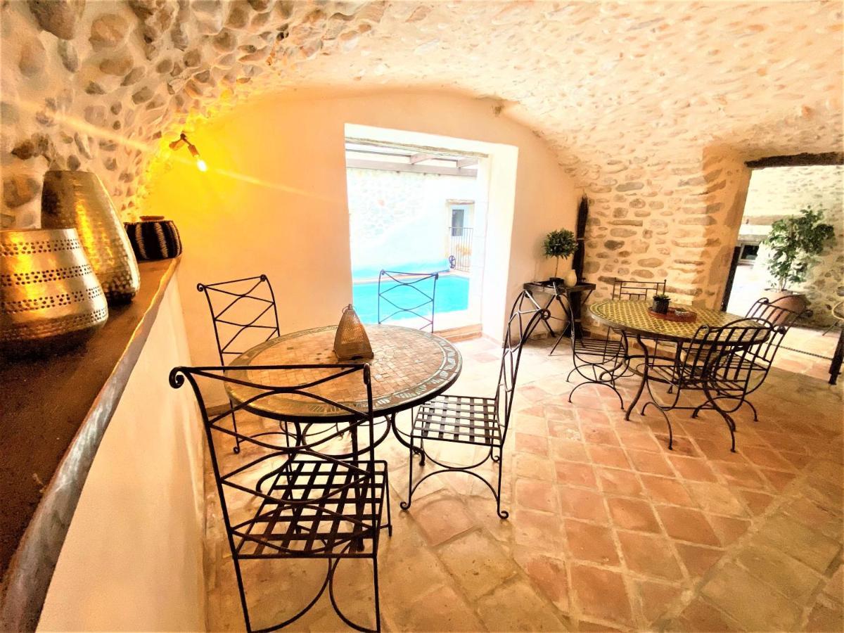 Gite De Groupe 9Ch Ou 3 Gites Independants De 3Ch - Patio Et Piscine Interieure Chauffee Toute L'Annee Vallon-Pont-d'Arc Exterior photo
